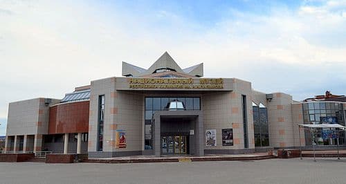 Национальный музей Калмыкии имени Пальмова — культурный центр, рассказывающий о жизни и быте калмыков